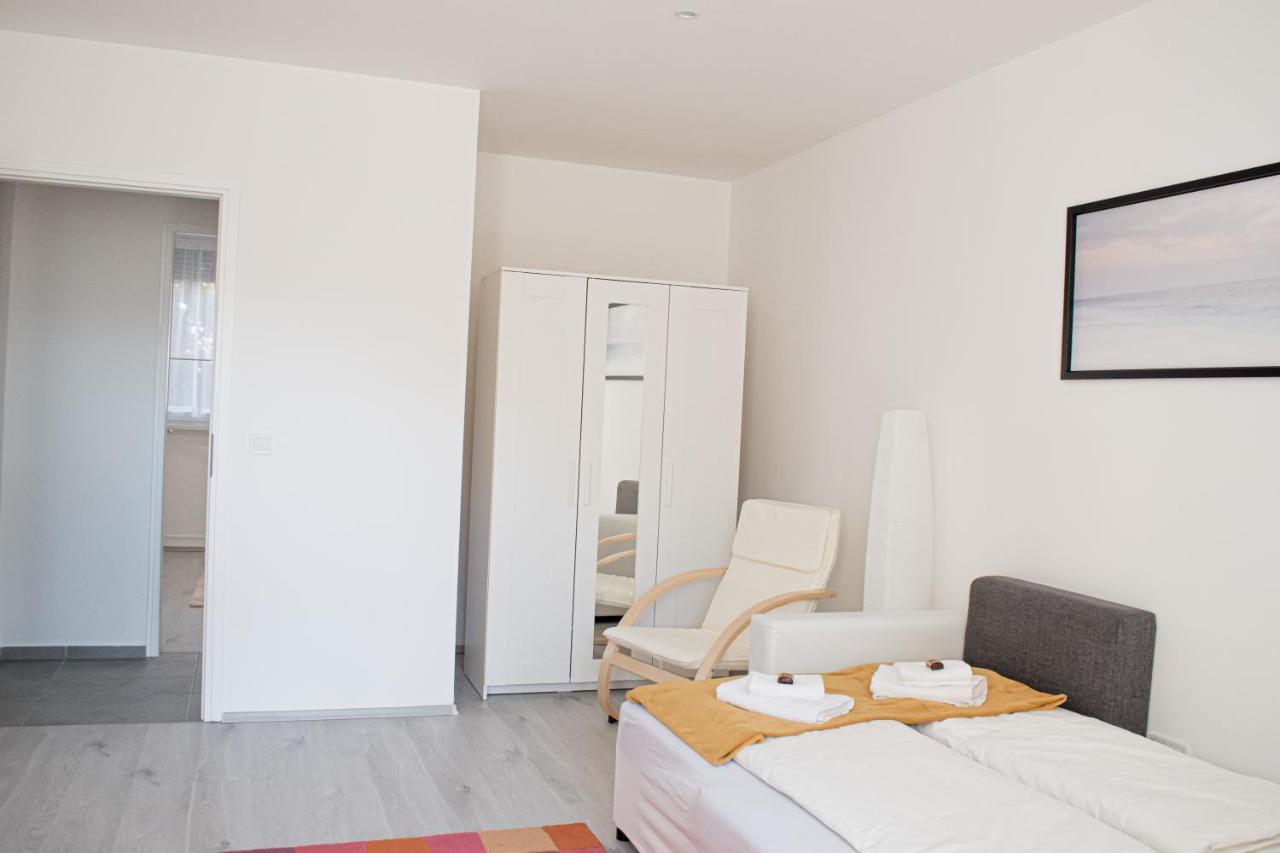 Fodormenta Residence Eger Esterno foto