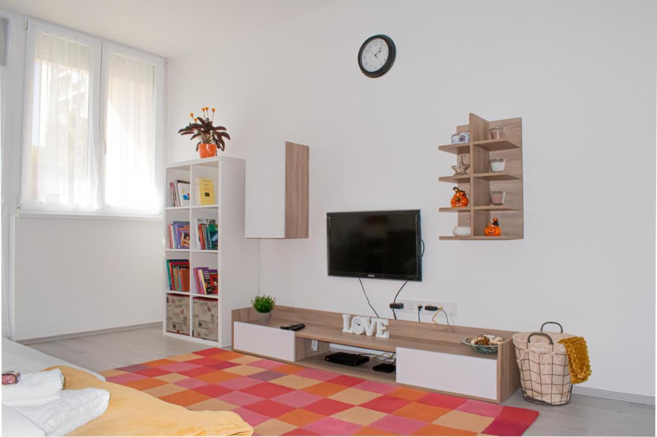 Fodormenta Residence Eger Esterno foto